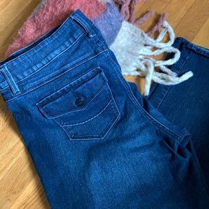 EUC Liz Claiborne Denim Capris